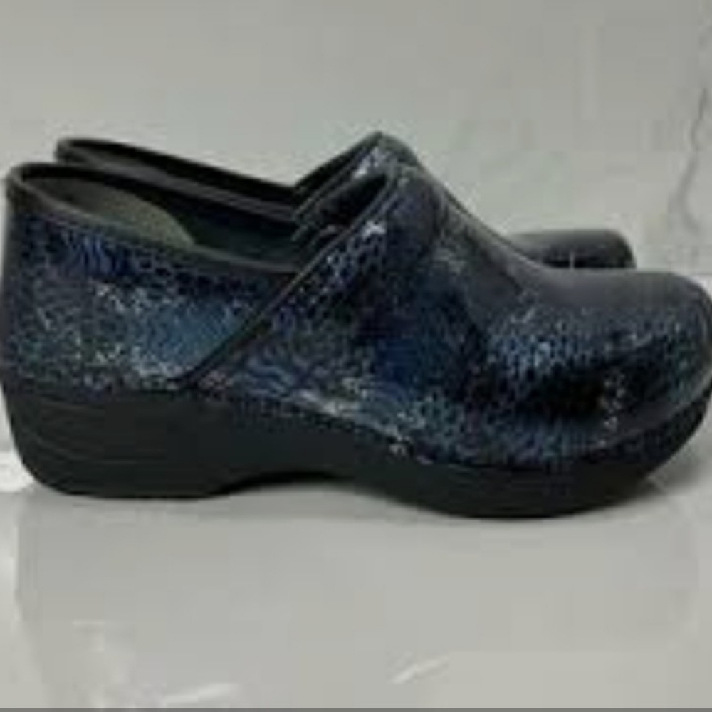 Dansko Kids Shiny Black and Blue Dress Shoes